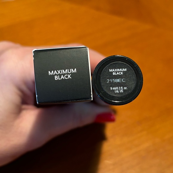 Bareminerals Maximist Volumizing Mascara - Picture 6 of 16